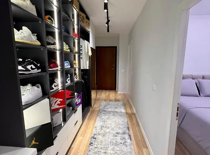 Center Of - Apartmán