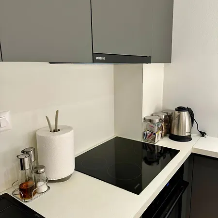 Center Of - تيرانا